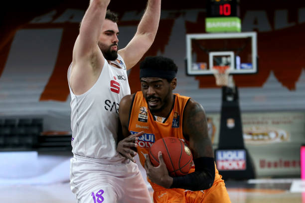 另一方面在 另一方面在